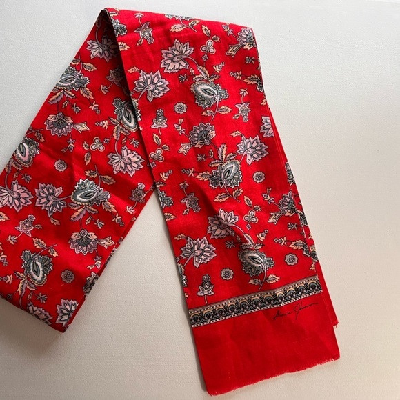 ginnie johansen Accessories - Ginnie Johansen vintage red twilly thin double layer style scarf flower print